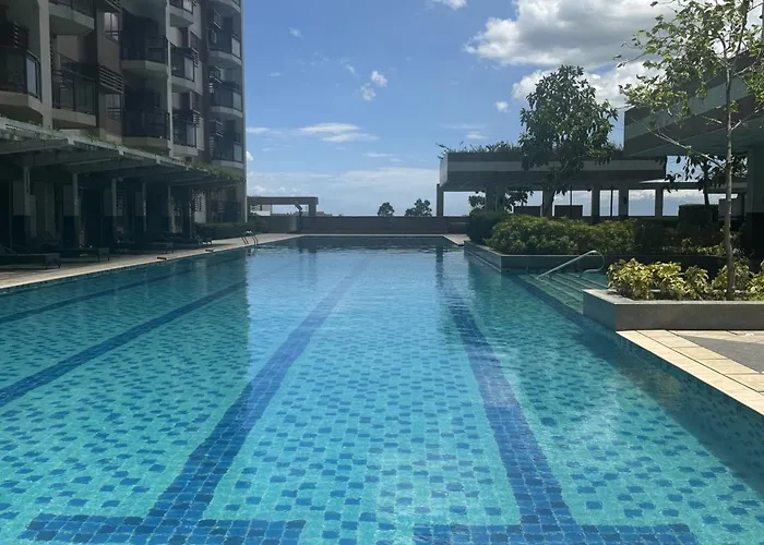 Levi & Moon Relax And Chill * Manila